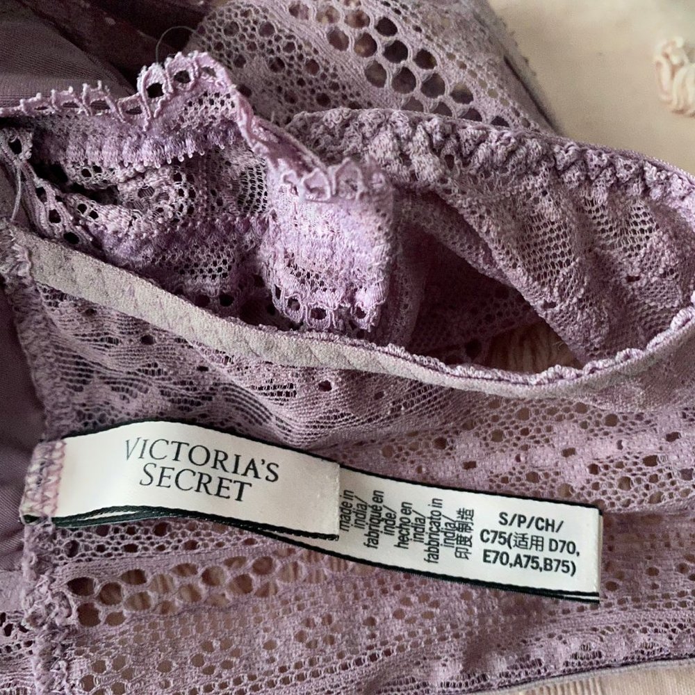 Victoria's Secret Lace Racerback Bralette - Picture 7 of 7